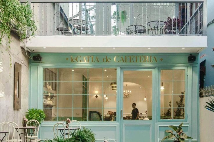 Le GATÍA de CAFÉTÉRIA