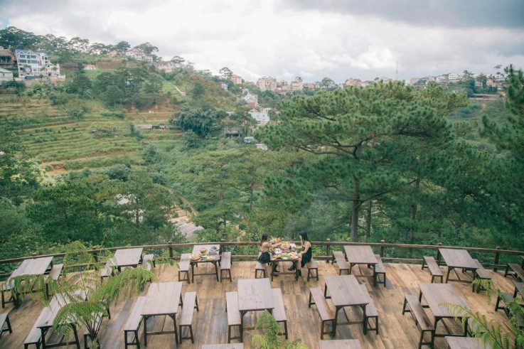 Tiệm nướng Lửng Lơ