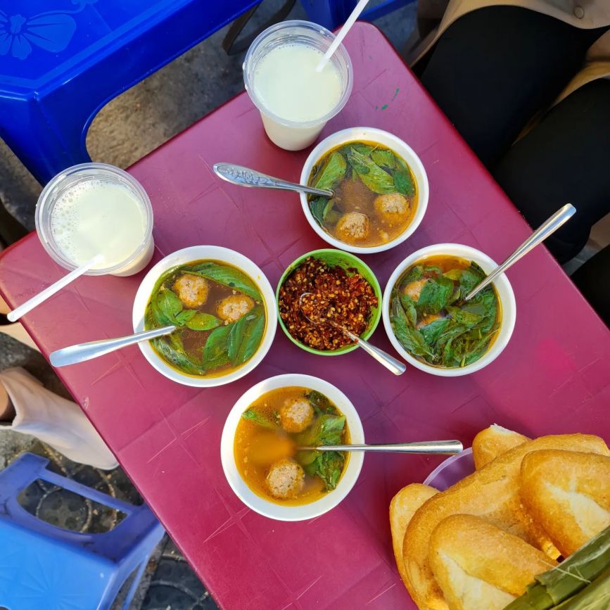 Bánh mì xíu mại Ri 79