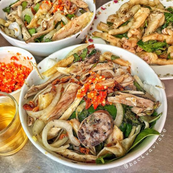 Bánh ướt lòng gà Long