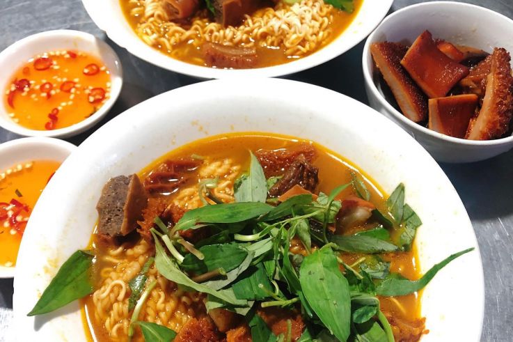 Phá lấu bò cô Thảo