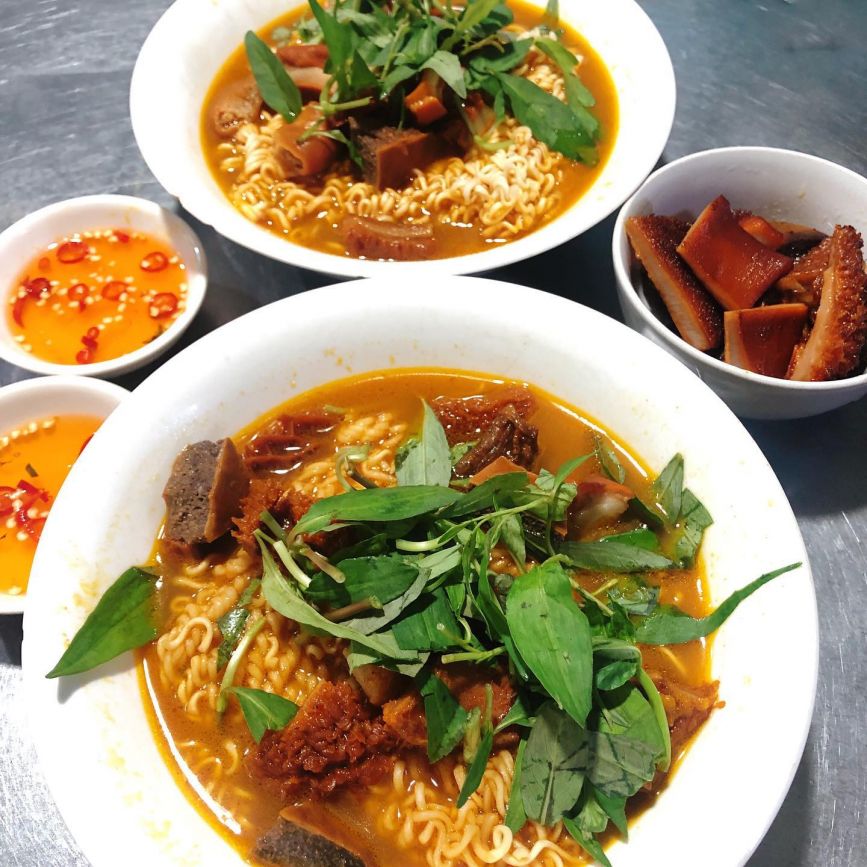 Phá lấu bò cô Thảo